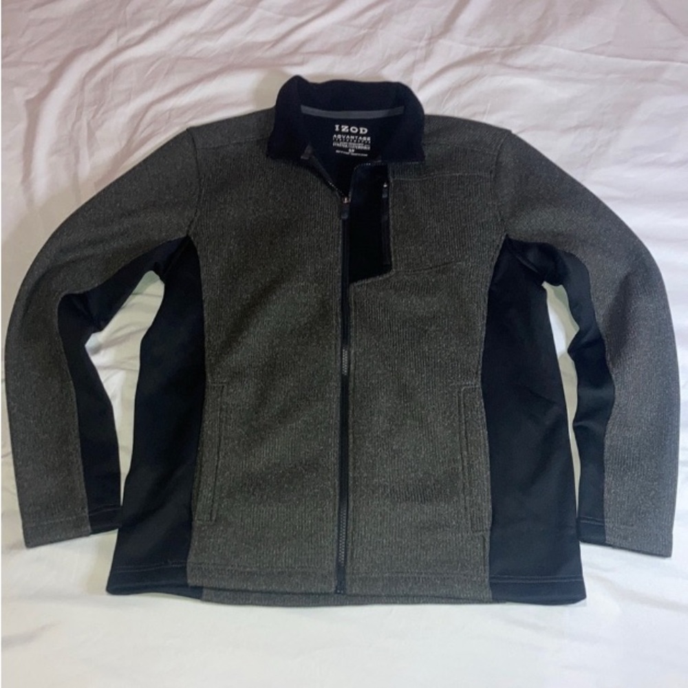 IZOD black and grey sweater